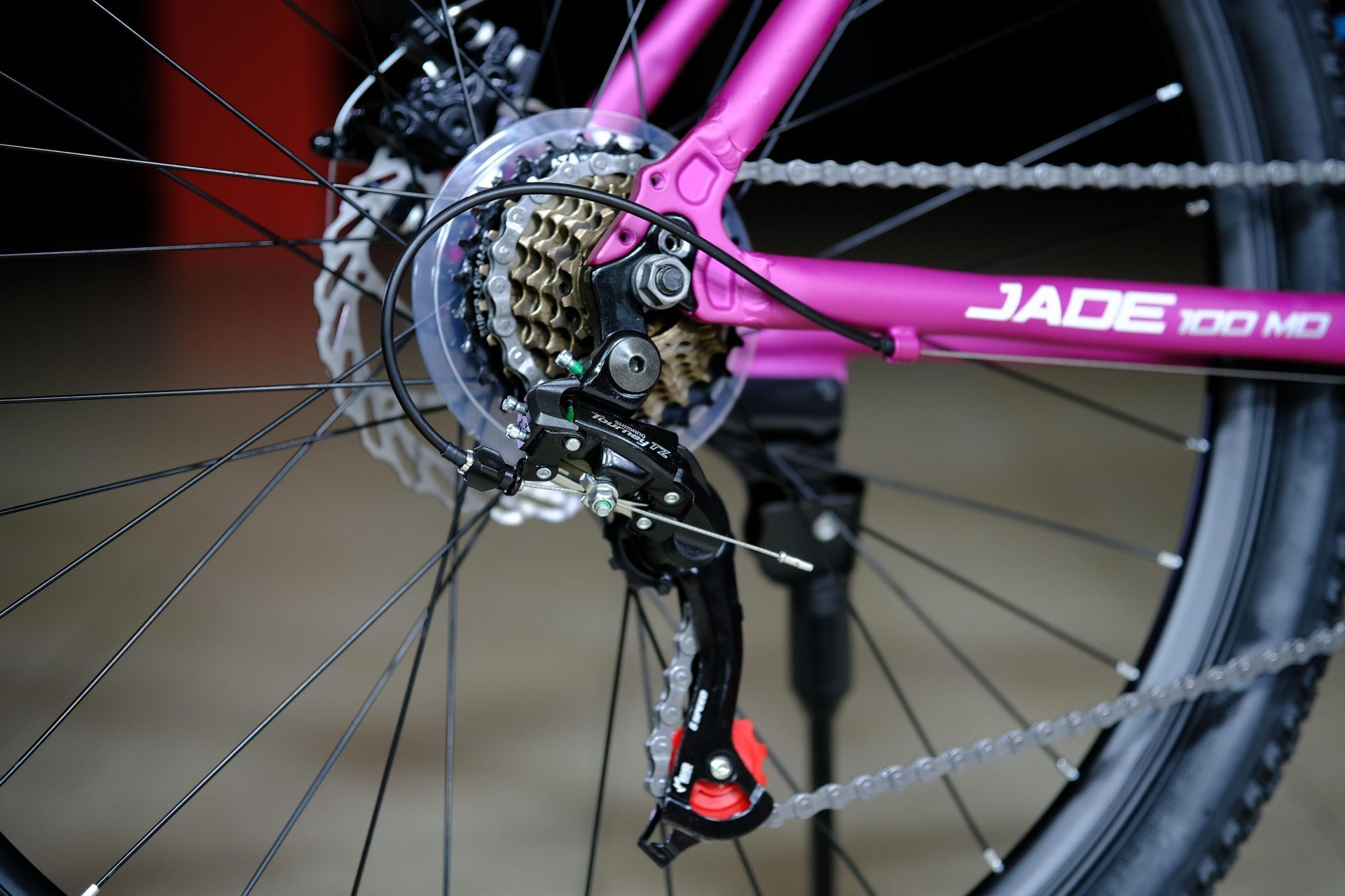 Задний переключатель Shimano Tourney TZ-500
 HOKE Jade 100 MD матовый фиолетовый-белый 19